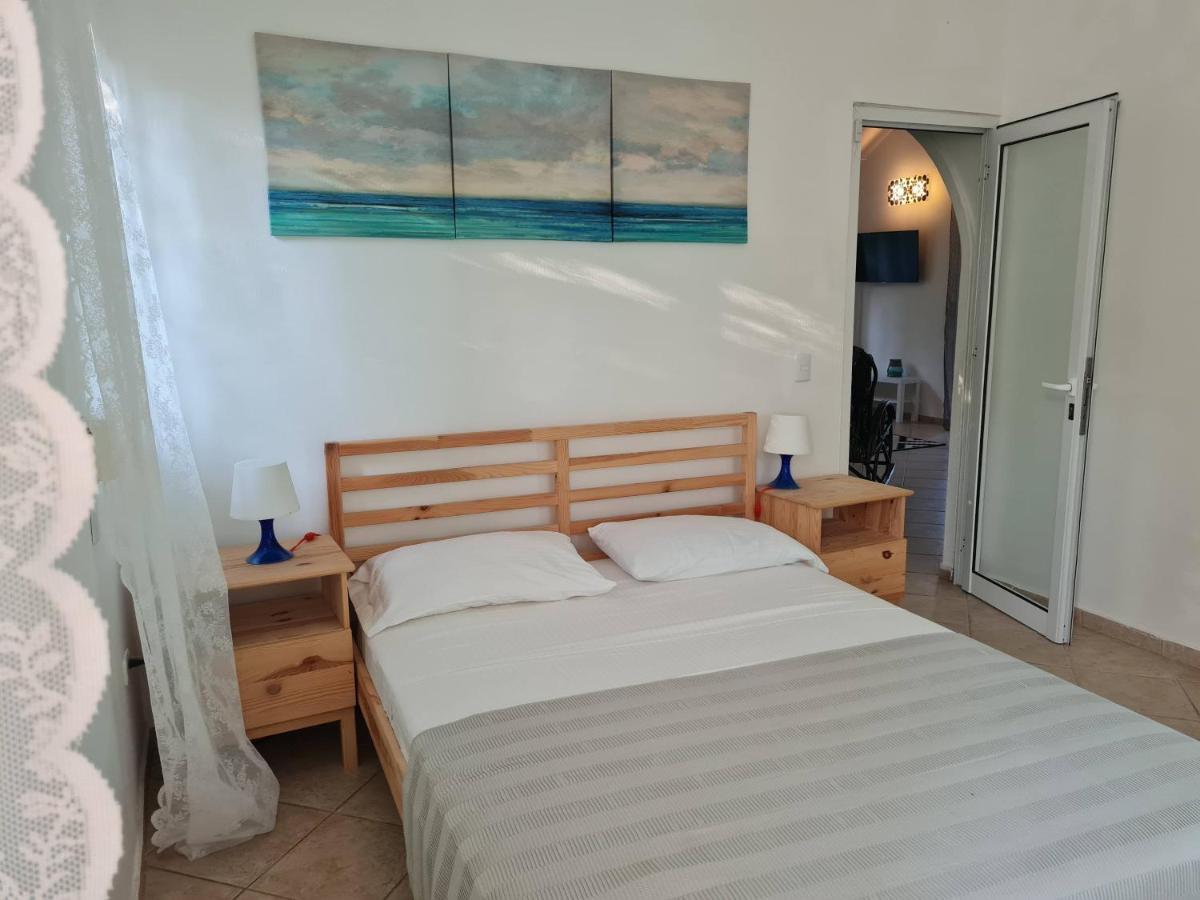 לאס טרנאס Villa Sonrisa Casa De Huespedes מראה חיצוני תמונה