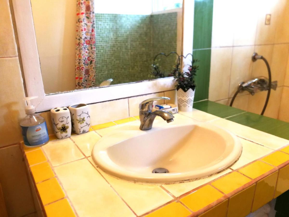 לאס טרנאס Villa Sonrisa Casa De Huespedes מראה חיצוני תמונה